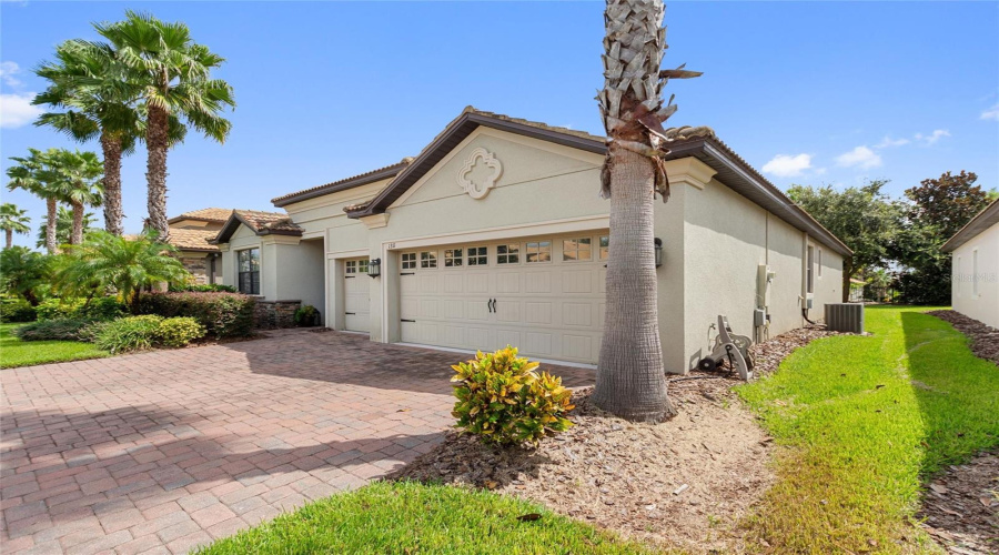 DAVENPORT, Florida 33896, 4 Bedrooms Bedrooms, ,3 BathroomsBathrooms,Residential,For Sale,GLENEAGLES,0,MFRS5134164