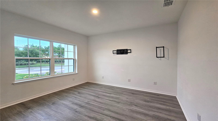 KISSIMMEE, Florida 34746, 5 Bedrooms Bedrooms, ,3 BathroomsBathrooms,Residential,For Sale,AGOSTINO TERR,0,MFRS5134003