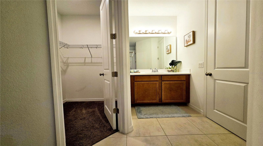 KISSIMMEE, Florida 34746, 5 Bedrooms Bedrooms, ,3 BathroomsBathrooms,Residential,For Sale,AGOSTINO TERR,0,MFRS5134003