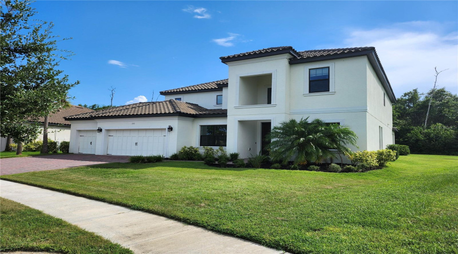 KISSIMMEE, Florida 34746, 5 Bedrooms Bedrooms, ,3 BathroomsBathrooms,Residential,For Sale,AGOSTINO TERR,0,MFRS5134003