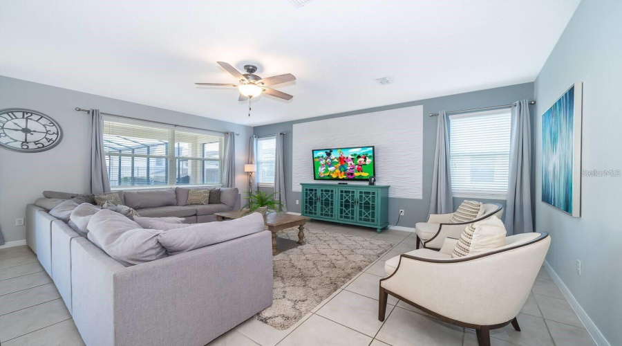 KISSIMMEE, Florida 34747, 5 Bedrooms Bedrooms, ,4 BathroomsBathrooms,Residential,For Sale,CARIBBEAN VIEW,0,MFRS5134121