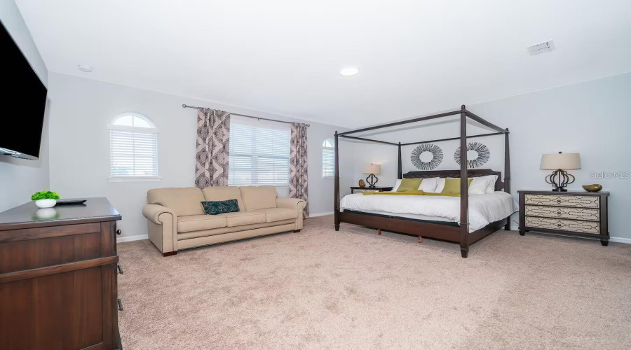 KISSIMMEE, Florida 34747, 5 Bedrooms Bedrooms, ,4 BathroomsBathrooms,Residential,For Sale,CARIBBEAN VIEW,0,MFRS5134121