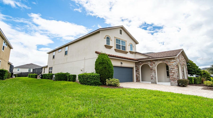 KISSIMMEE, Florida 34747, 5 Bedrooms Bedrooms, ,4 BathroomsBathrooms,Residential,For Sale,CARIBBEAN VIEW,0,MFRS5134121