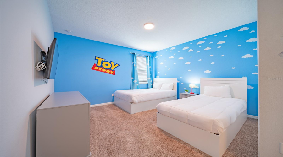 KISSIMMEE, Florida 34747, 5 Bedrooms Bedrooms, ,4 BathroomsBathrooms,Residential,For Sale,CARIBBEAN VIEW,0,MFRS5134121