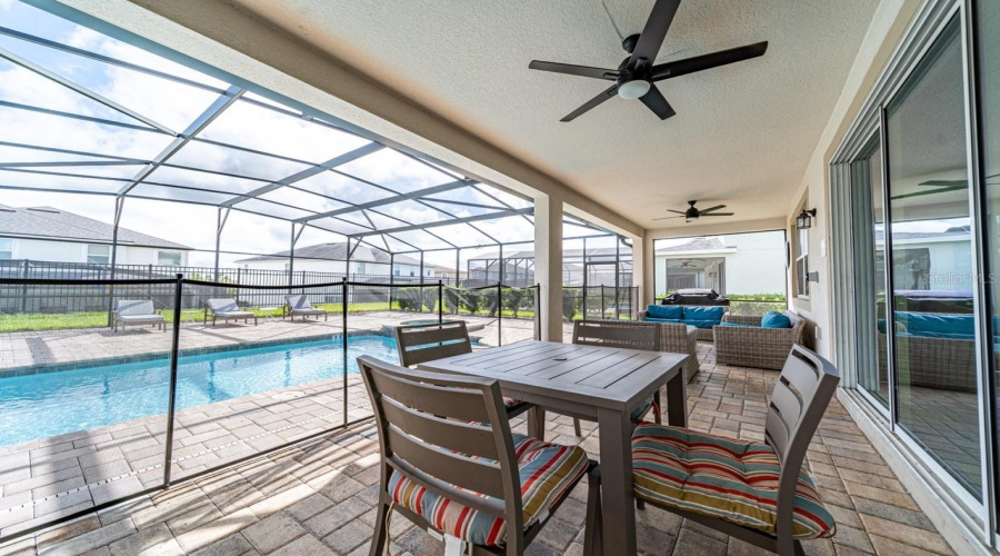 KISSIMMEE, Florida 34747, 5 Bedrooms Bedrooms, ,4 BathroomsBathrooms,Residential,For Sale,CARIBBEAN VIEW,0,MFRS5134121