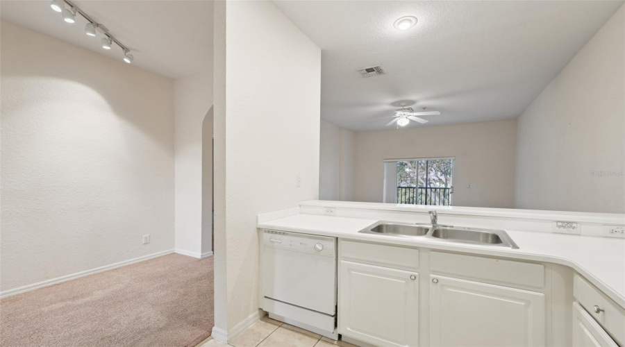 DAVENPORT, Florida 33897, 3 Bedrooms Bedrooms, ,2 BathroomsBathrooms,Residential,For Sale,NEW PROVIDENCE,0,MFRO6342096