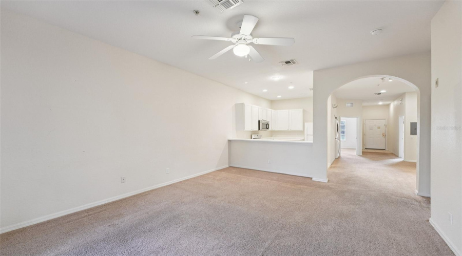 DAVENPORT, Florida 33897, 3 Bedrooms Bedrooms, ,2 BathroomsBathrooms,Residential,For Sale,NEW PROVIDENCE,0,MFRO6342096