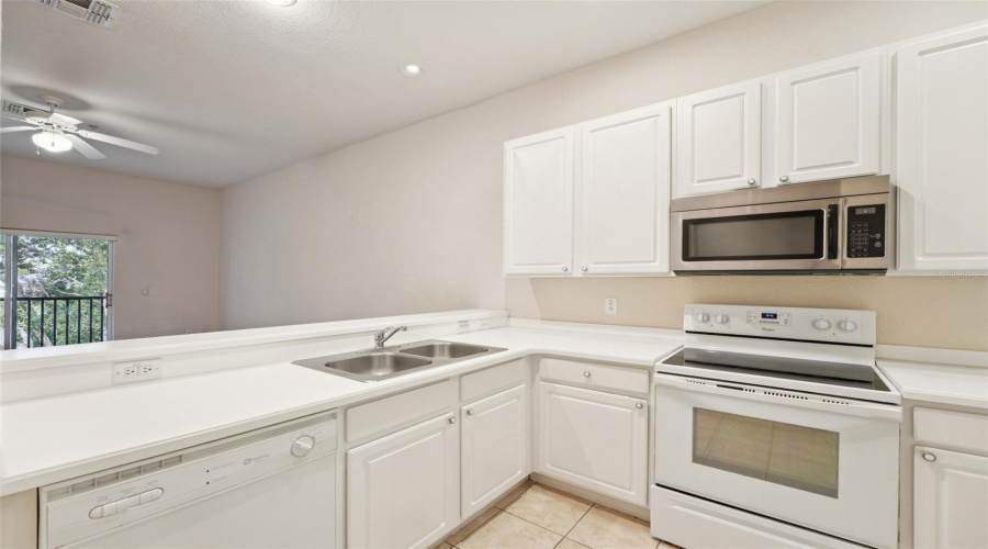 DAVENPORT, Florida 33897, 3 Bedrooms Bedrooms, ,2 BathroomsBathrooms,Residential,For Sale,NEW PROVIDENCE,0,MFRO6342096