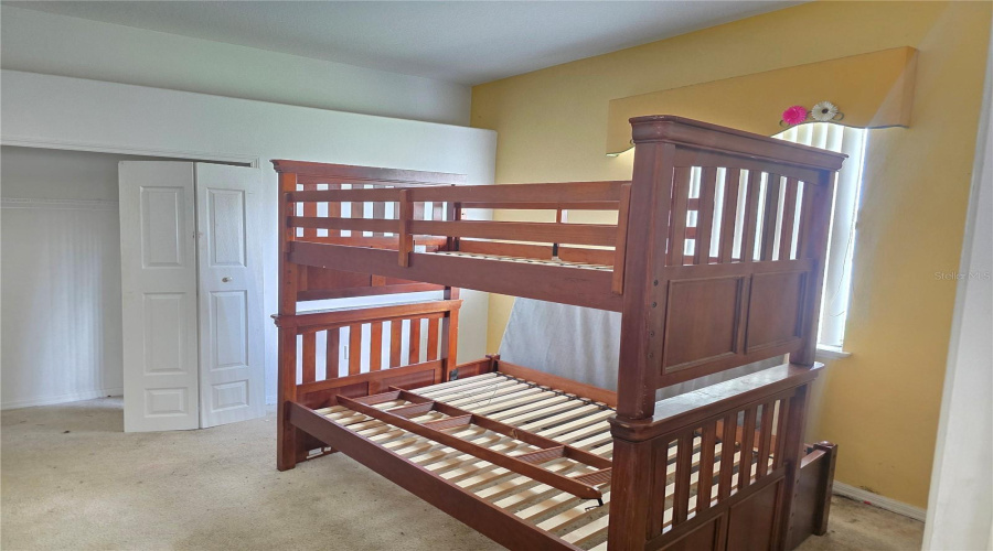 DAVENPORT, Florida 33897, 5 Bedrooms Bedrooms, ,4 BathroomsBathrooms,Residential,For Sale,WALTHAM,0,MFRO6342117