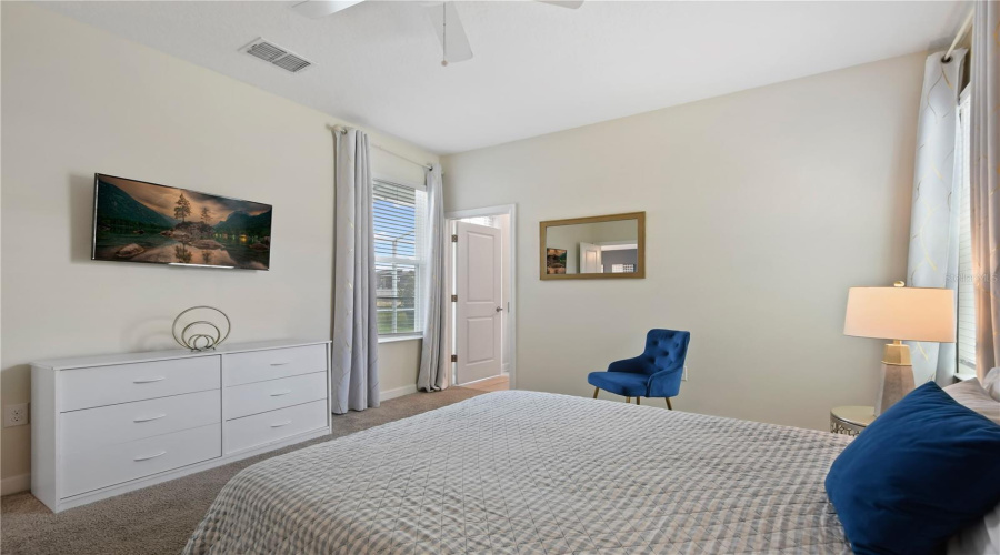 DAVENPORT, Florida 33896, 5 Bedrooms Bedrooms, ,5 BathroomsBathrooms,Residential,For Sale,DROP SHOT,0,MFRO6329138