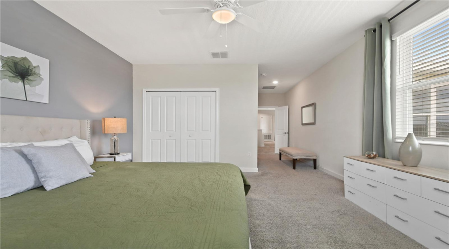 DAVENPORT, Florida 33896, 5 Bedrooms Bedrooms, ,5 BathroomsBathrooms,Residential,For Sale,DROP SHOT,0,MFRO6329138