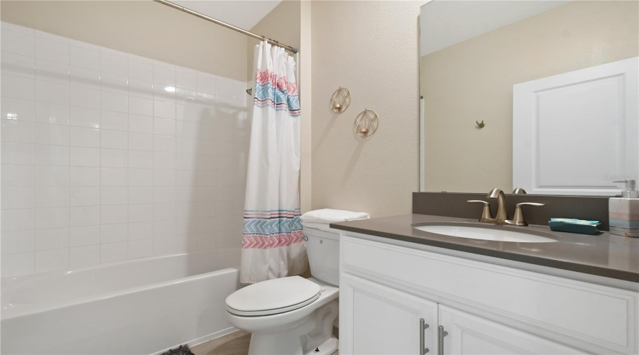 DAVENPORT, Florida 33896, 5 Bedrooms Bedrooms, ,5 BathroomsBathrooms,Residential,For Sale,DROP SHOT,0,MFRO6329138