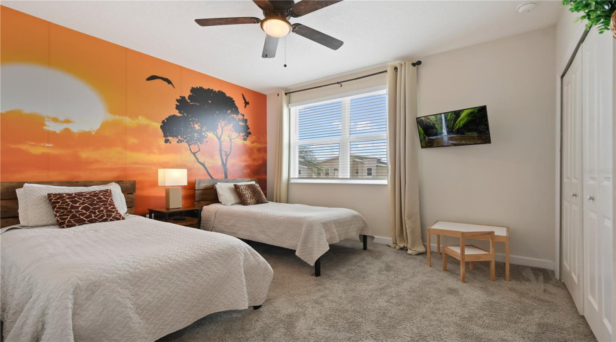 DAVENPORT, Florida 33896, 5 Bedrooms Bedrooms, ,5 BathroomsBathrooms,Residential,For Sale,DROP SHOT,0,MFRO6329138