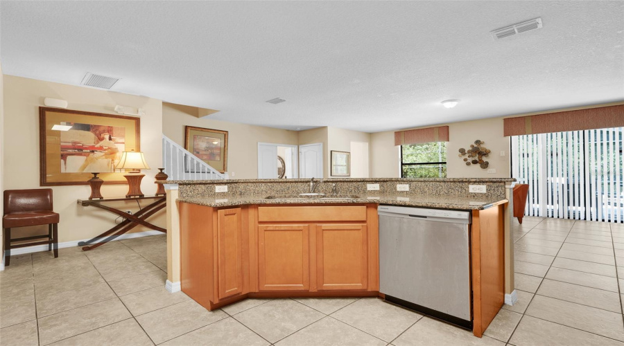 DAVENPORT, Florida 33896, 6 Bedrooms Bedrooms, ,5 BathroomsBathrooms,Residential,For Sale,CYPRESS POINTE,0,MFRO6342213