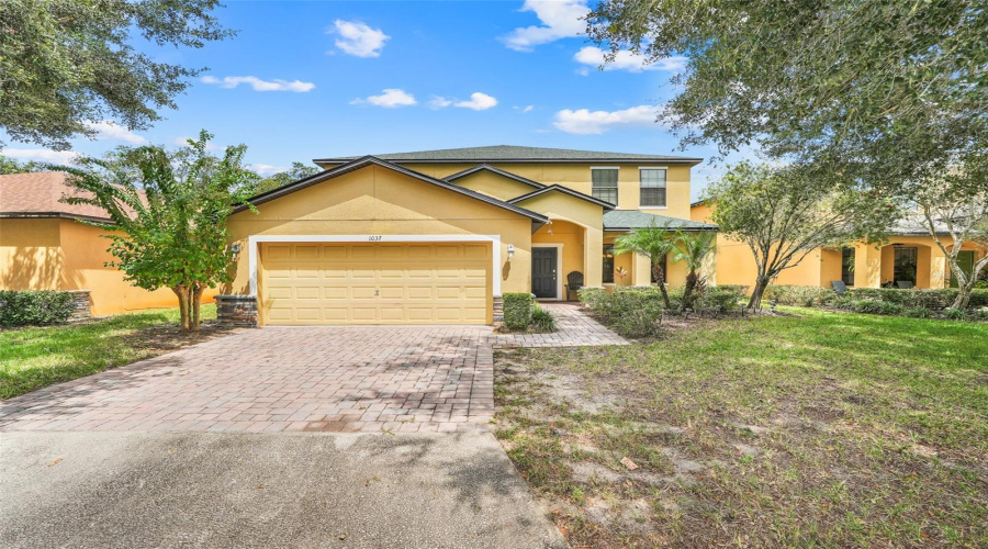 DAVENPORT, Florida 33896, 6 Bedrooms Bedrooms, ,5 BathroomsBathrooms,Residential,For Sale,CYPRESS POINTE,0,MFRO6342213