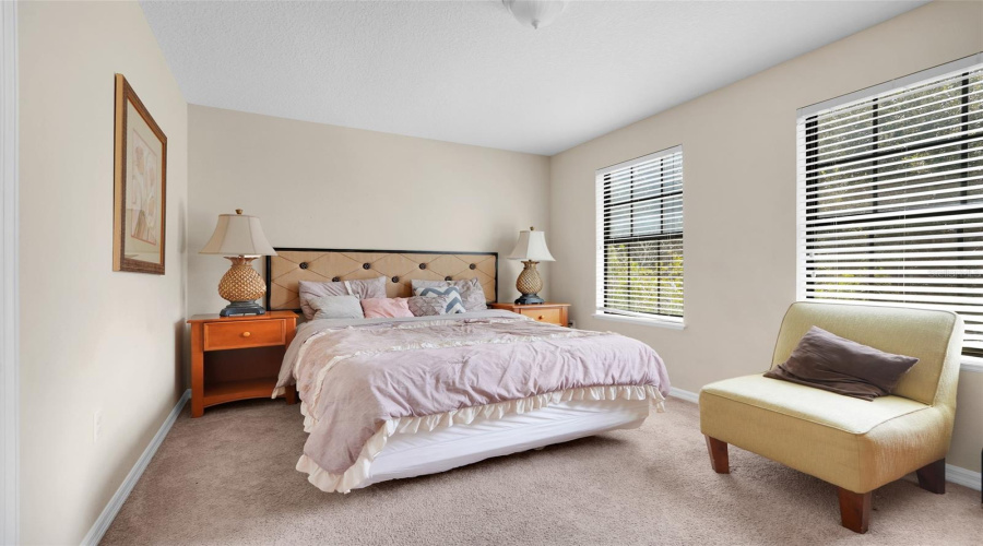 DAVENPORT, Florida 33896, 6 Bedrooms Bedrooms, ,5 BathroomsBathrooms,Residential,For Sale,CYPRESS POINTE,0,MFRO6342213