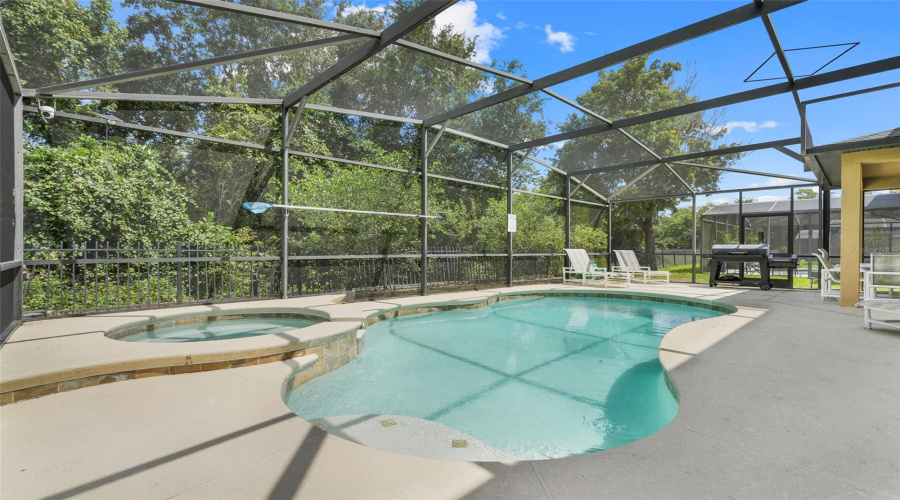 DAVENPORT, Florida 33896, 6 Bedrooms Bedrooms, ,5 BathroomsBathrooms,Residential,For Sale,CYPRESS POINTE,0,MFRO6342213