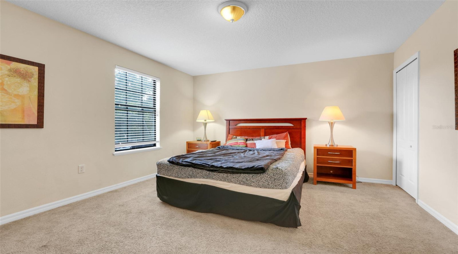 DAVENPORT, Florida 33896, 6 Bedrooms Bedrooms, ,5 BathroomsBathrooms,Residential,For Sale,CYPRESS POINTE,0,MFRO6342213