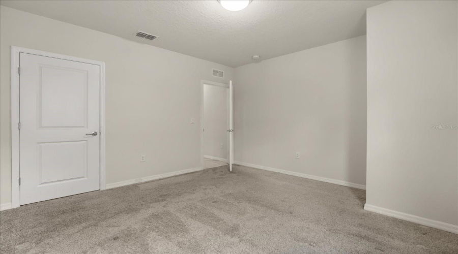 KISSIMMEE, Florida 34746, 4 Bedrooms Bedrooms, ,3 BathroomsBathrooms,Residential,For Sale,ROYAL POINT,0,MFRO6342253
