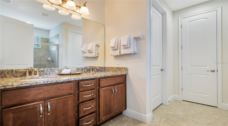 Dual Vanities in 2nd Primary Ensuite Bath