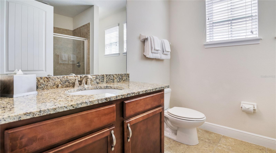 Ensuite to Bedroom 6