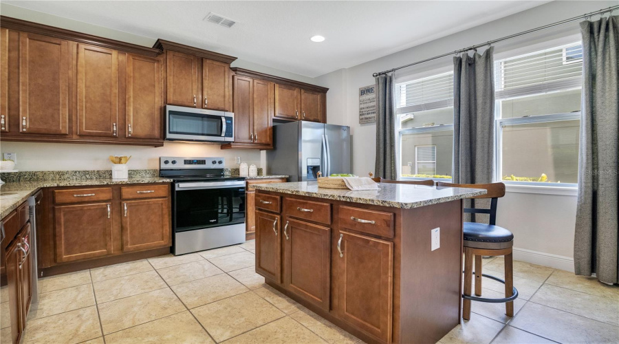 Gourmet kitchen with Upgraded Cabinetry