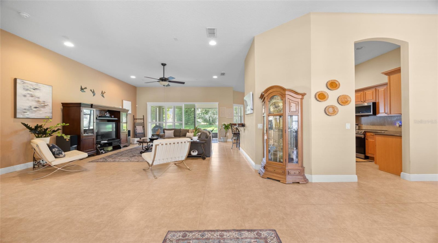 FAMILY ROOM & KITCHEN VIEW