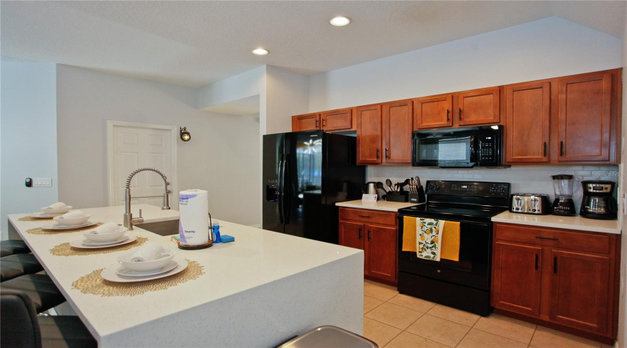 KISSIMMEE, Florida 34746, 4 Bedrooms Bedrooms, ,4 BathroomsBathrooms,Residential,For Sale,LAS FUENTES,0,MFRS5134230