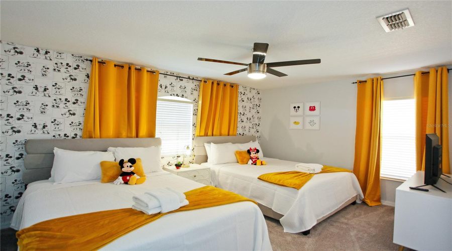 KISSIMMEE, Florida 34746, 4 Bedrooms Bedrooms, ,4 BathroomsBathrooms,Residential,For Sale,LAS FUENTES,0,MFRS5134230
