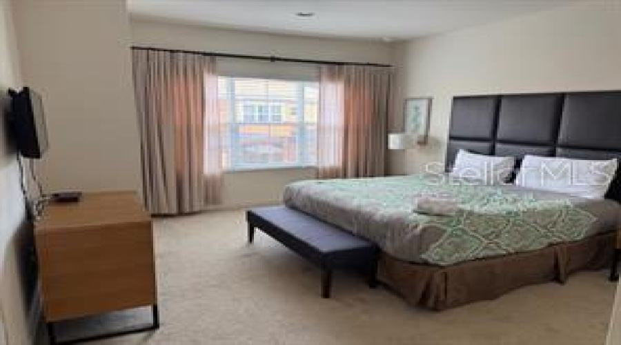 KISSIMMEE, Florida 34746, 2 Bedrooms Bedrooms, ,2 BathroomsBathrooms,Residential,For Sale,BUGATTI,0,MFRO6342300