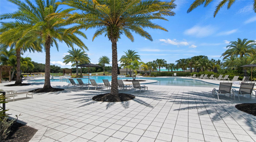 KISSIMMEE, Florida 34747, 3 Bedrooms Bedrooms, ,2 BathroomsBathrooms,Residential,For Sale,FOUR SEASONS,0,MFRO6326303