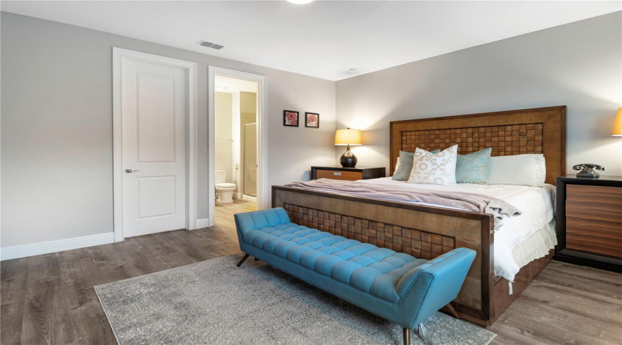 ORLANDO, Florida 32836, 7 Bedrooms Bedrooms, ,7 BathroomsBathrooms,Residential,For Sale,CHILTON,0,MFRO6342273