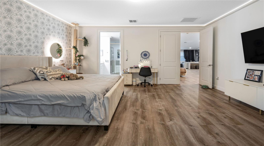 ORLANDO, Florida 32836, 7 Bedrooms Bedrooms, ,7 BathroomsBathrooms,Residential,For Sale,CHILTON,0,MFRO6342273