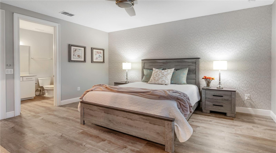 ORLANDO, Florida 32836, 7 Bedrooms Bedrooms, ,7 BathroomsBathrooms,Residential,For Sale,CHILTON,0,MFRO6342273
