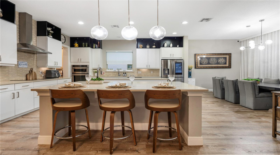 ORLANDO, Florida 32836, 7 Bedrooms Bedrooms, ,7 BathroomsBathrooms,Residential,For Sale,CHILTON,0,MFRO6342273