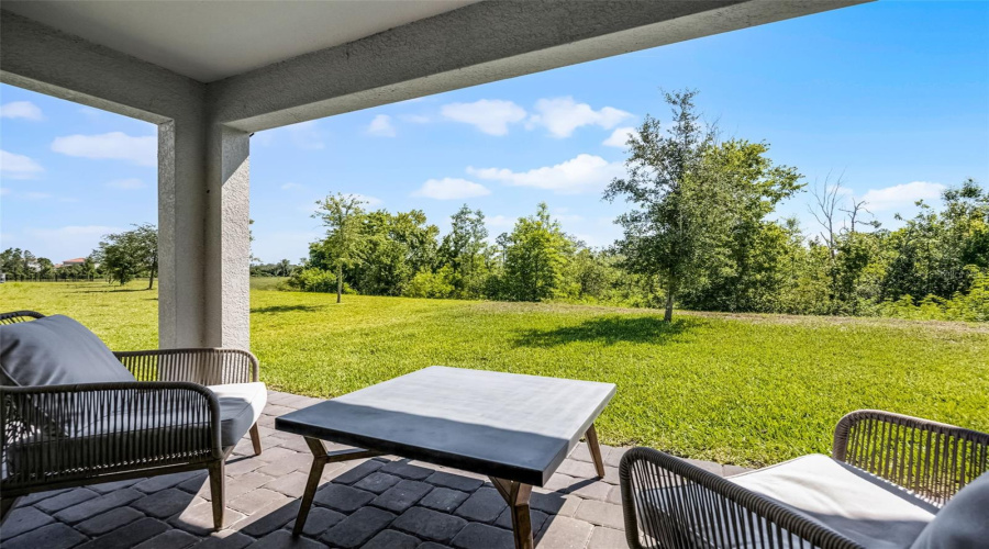 DAVENPORT, Florida 33837, 4 Bedrooms Bedrooms, ,3 BathroomsBathrooms,Residential,For Sale,OAK BLUFF,0,MFRO6321580