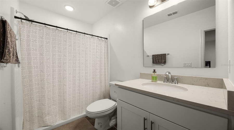 DAVENPORT, Florida 33837, 4 Bedrooms Bedrooms, ,3 BathroomsBathrooms,Residential,For Sale,OAK BLUFF,0,MFRO6321580