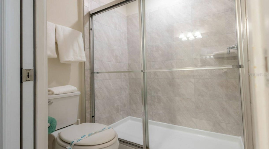DAVENPORT, Florida 33897, 10 Bedrooms Bedrooms, ,8 BathroomsBathrooms,Residential,For Sale,LELANI,0,MFRO6341538