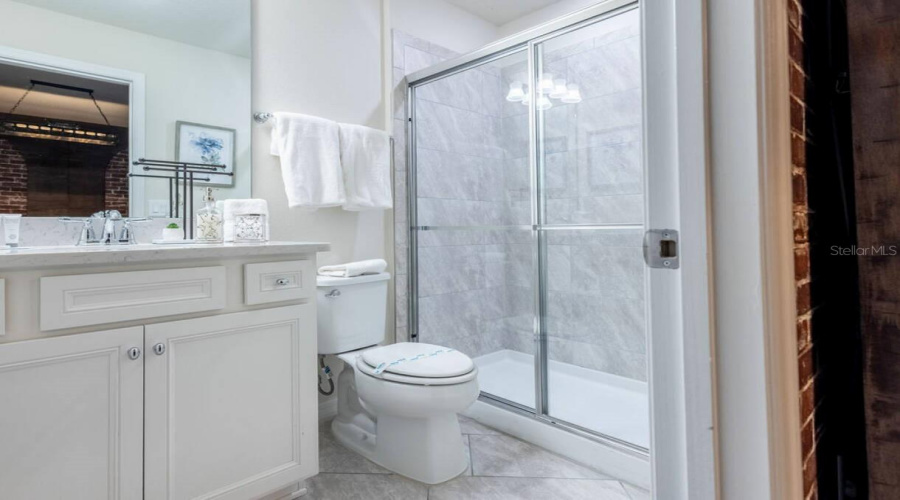 DAVENPORT, Florida 33897, 10 Bedrooms Bedrooms, ,8 BathroomsBathrooms,Residential,For Sale,LELANI,0,MFRO6341538