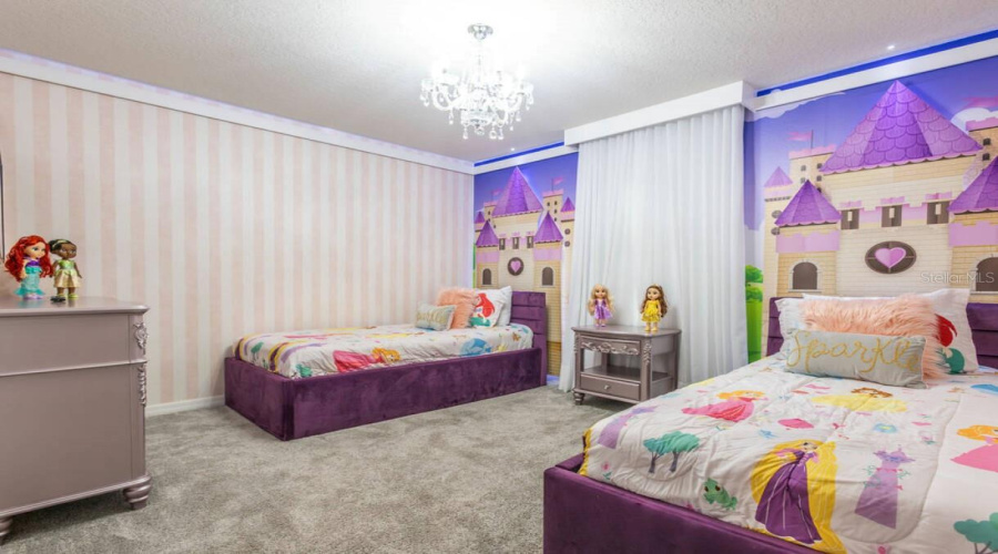DAVENPORT, Florida 33897, 10 Bedrooms Bedrooms, ,8 BathroomsBathrooms,Residential,For Sale,LELANI,0,MFRO6341538