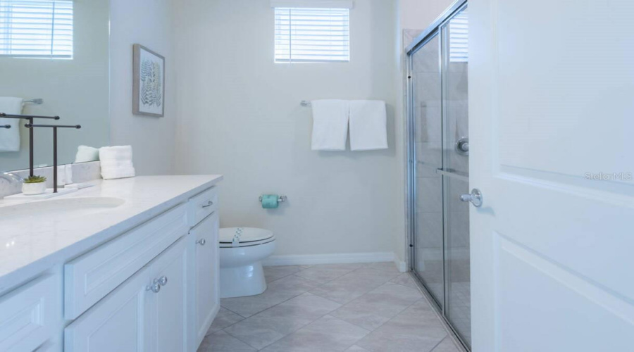 DAVENPORT, Florida 33897, 10 Bedrooms Bedrooms, ,8 BathroomsBathrooms,Residential,For Sale,LELANI,0,MFRO6341538