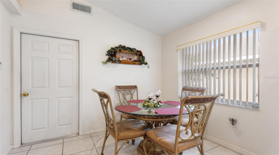 DAVENPORT, Florida 33897, 4 Bedrooms Bedrooms, ,2 BathroomsBathrooms,Residential,For Sale,HALSTEAD,0,MFRL4955691