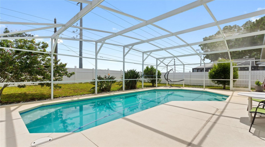 DAVENPORT, Florida 33897, 4 Bedrooms Bedrooms, ,2 BathroomsBathrooms,Residential,For Sale,HALSTEAD,0,MFRL4955691