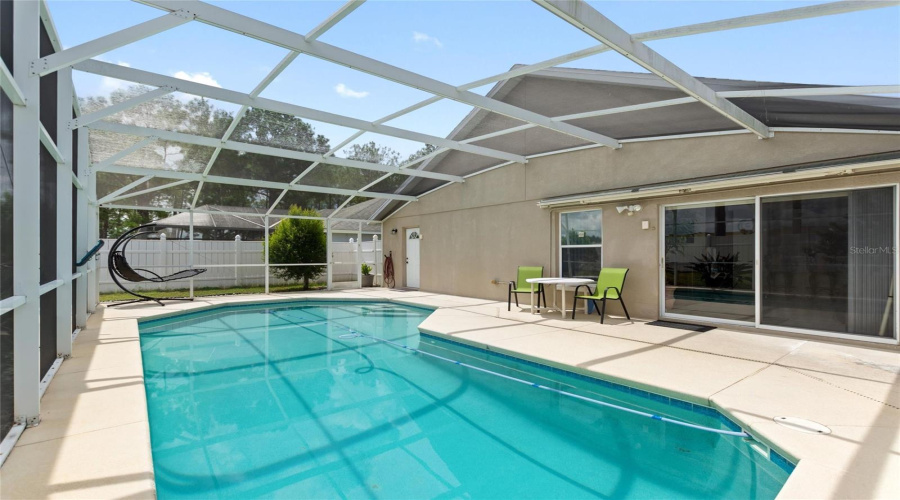 DAVENPORT, Florida 33897, 4 Bedrooms Bedrooms, ,2 BathroomsBathrooms,Residential,For Sale,HALSTEAD,0,MFRL4955691