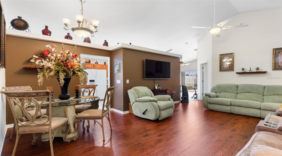 DAVENPORT, Florida 33897, 4 Bedrooms Bedrooms, ,2 BathroomsBathrooms,Residential,For Sale,HALSTEAD,0,MFRL4955691