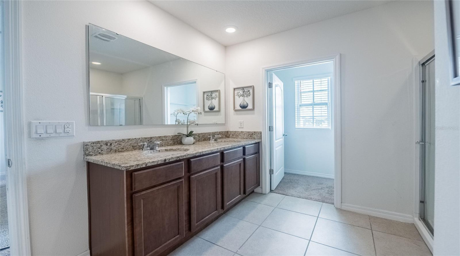 Primary Ensuite Bath