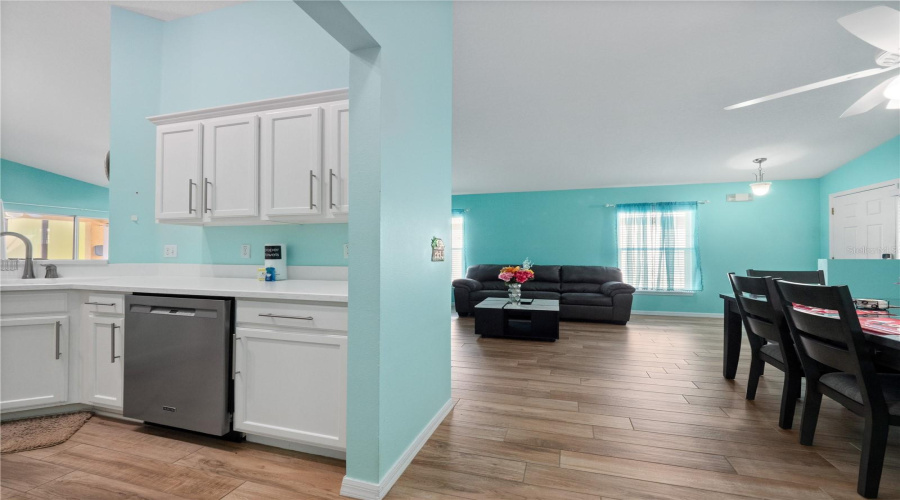 DAVENPORT, Florida 33896, 4 Bedrooms Bedrooms, ,3 BathroomsBathrooms,Residential,For Sale,SANDY RIDGE,0,MFRO6342621