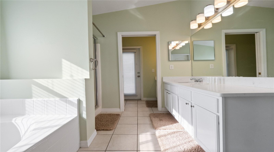DAVENPORT, Florida 33896, 4 Bedrooms Bedrooms, ,3 BathroomsBathrooms,Residential,For Sale,SANDY RIDGE,0,MFRO6342621