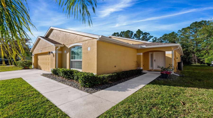 DAVENPORT, Florida 33896, 4 Bedrooms Bedrooms, ,3 BathroomsBathrooms,Residential,For Sale,SANDY RIDGE,0,MFRO6342621