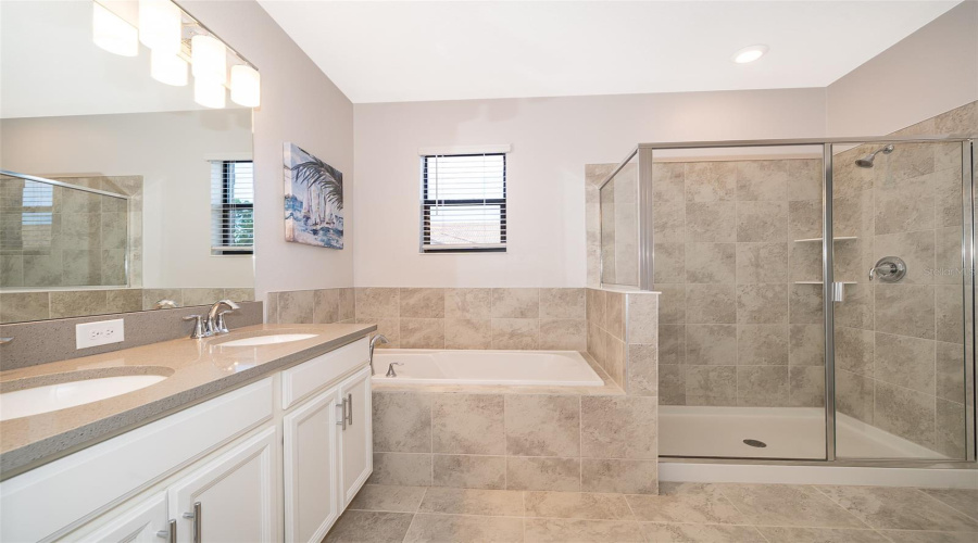 DAVENPORT, Florida 33896, 4 Bedrooms Bedrooms, ,3 BathroomsBathrooms,Residential,For Sale,PAYNE STEWART,0,MFRO6341046